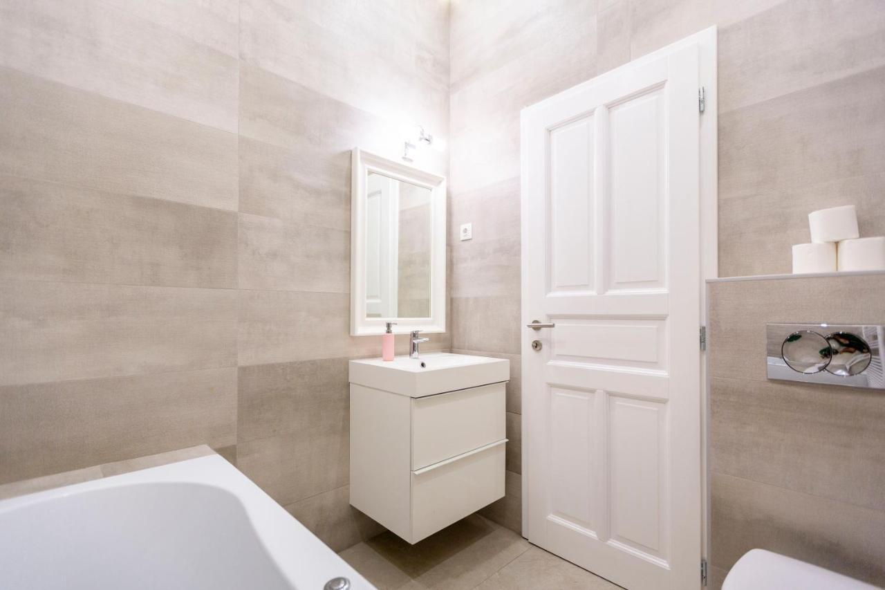 בודפשט Luxury 3Bedrm 2Bathrm Apartment With Danube River View מראה חיצוני תמונה